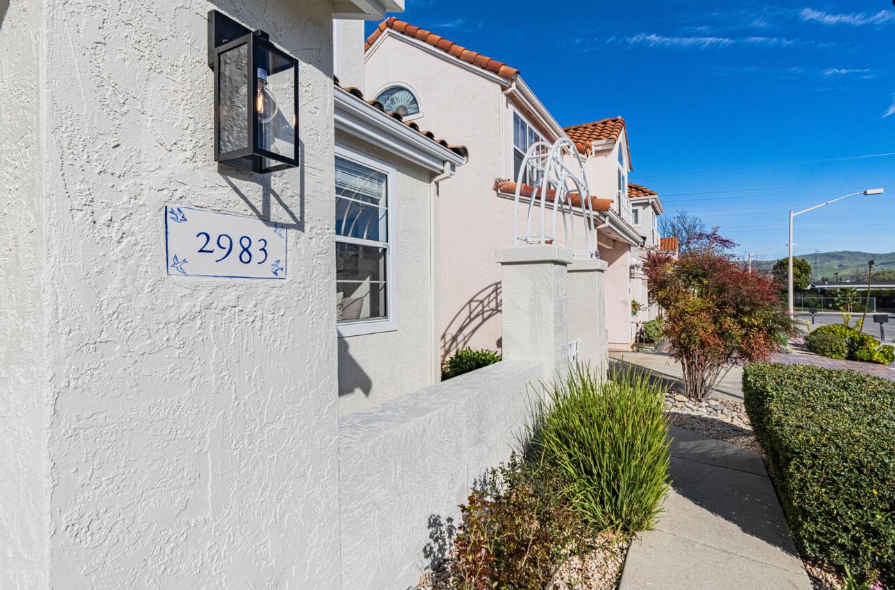 2983 Calle De Las Estrella
