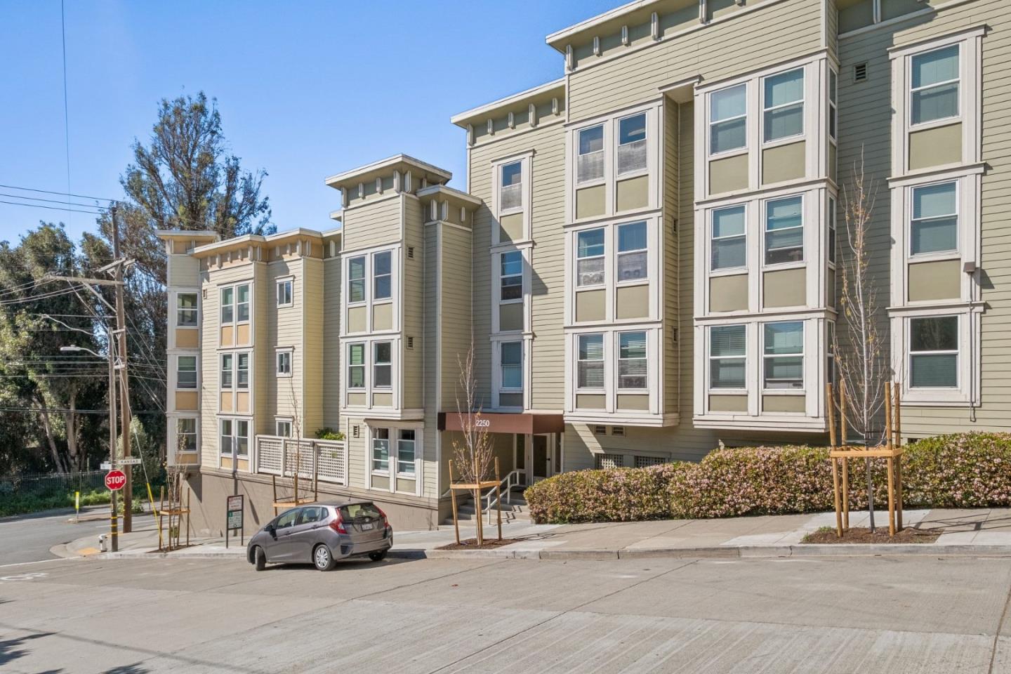 2250 24th Street 330