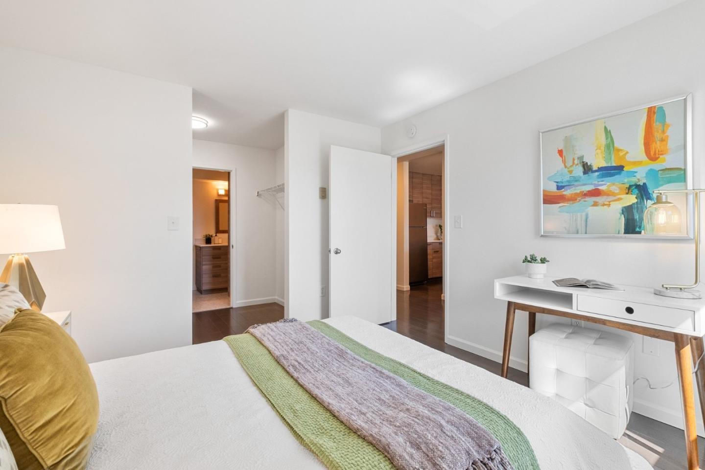 2250 24th Street 330