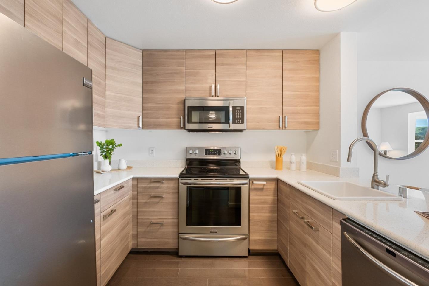 2250 24th Street 330