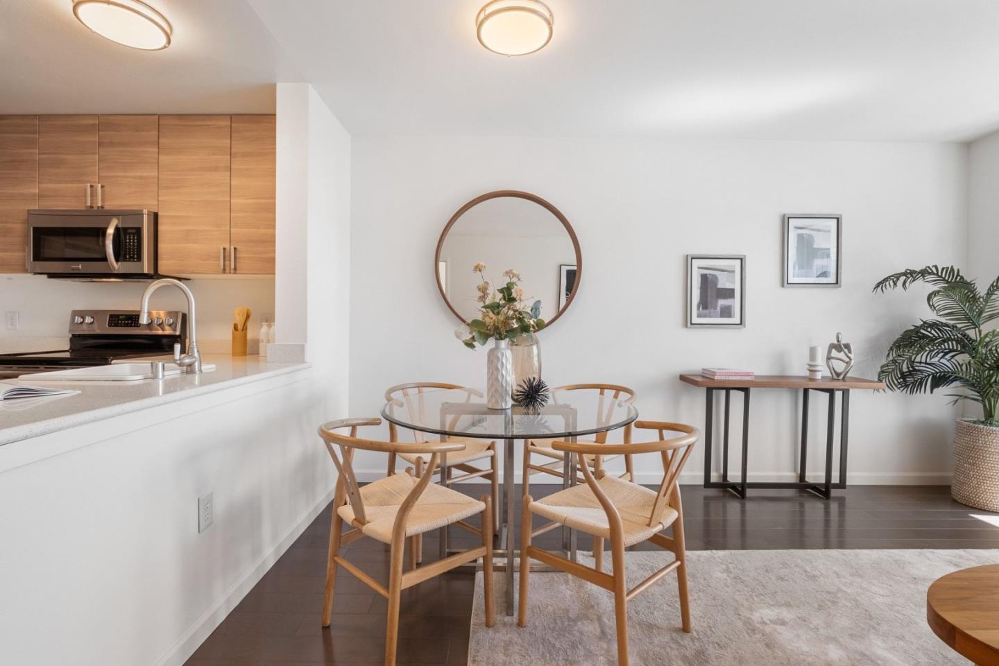 2250 24th Street 330