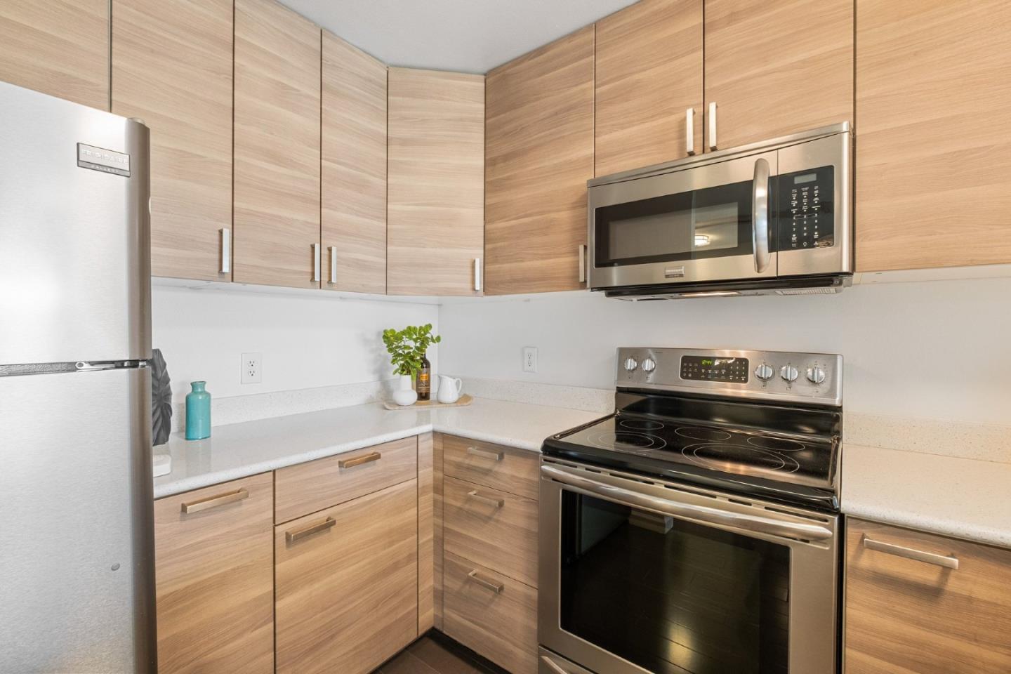 2250 24th Street 330