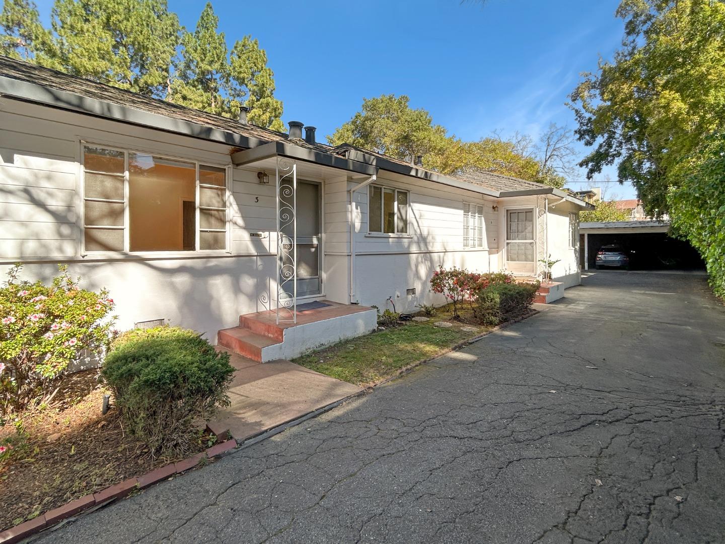 1300 Hoover Street APT 3