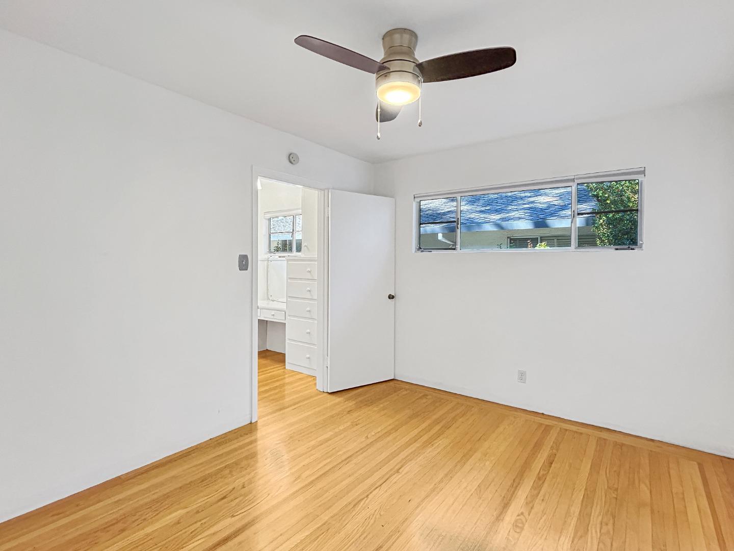 1300 Hoover Street APT 3