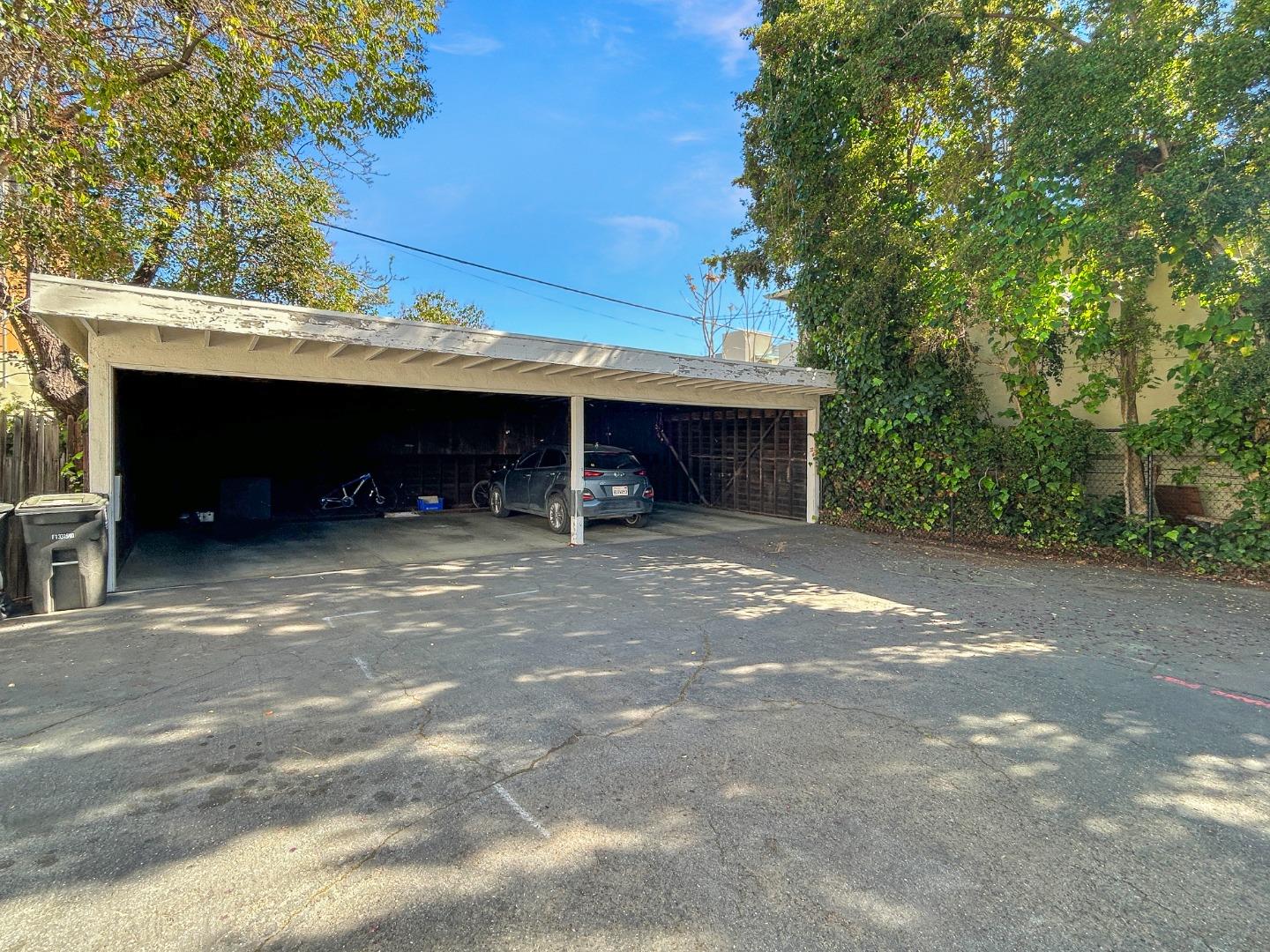 1300 Hoover Street APT 3