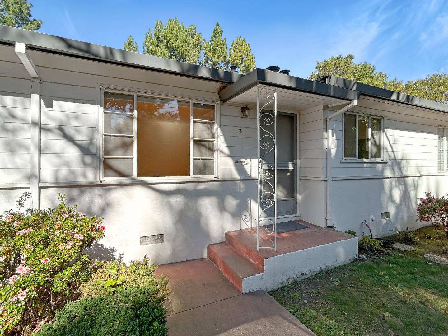 1300 Hoover Street APT 3