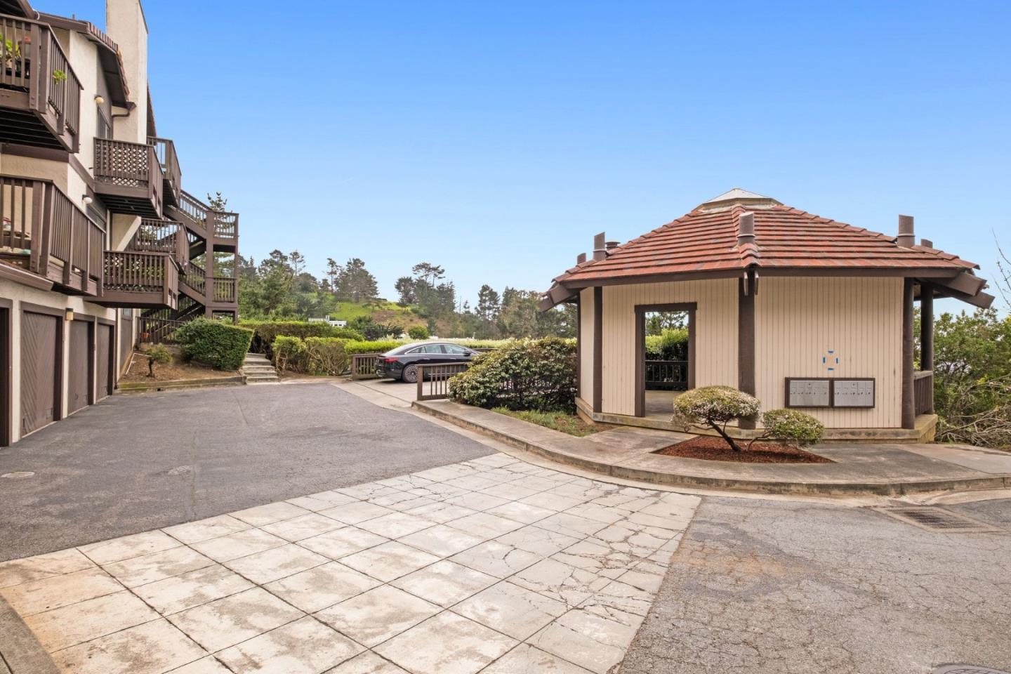 504 Monterey Road 14