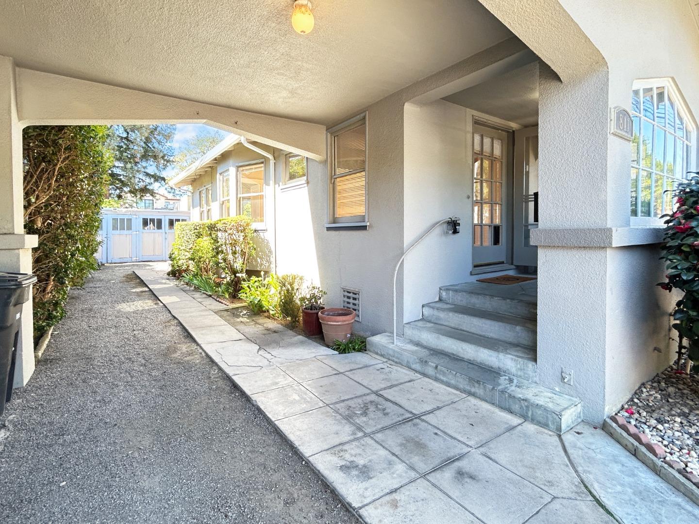811 Highland Avenue