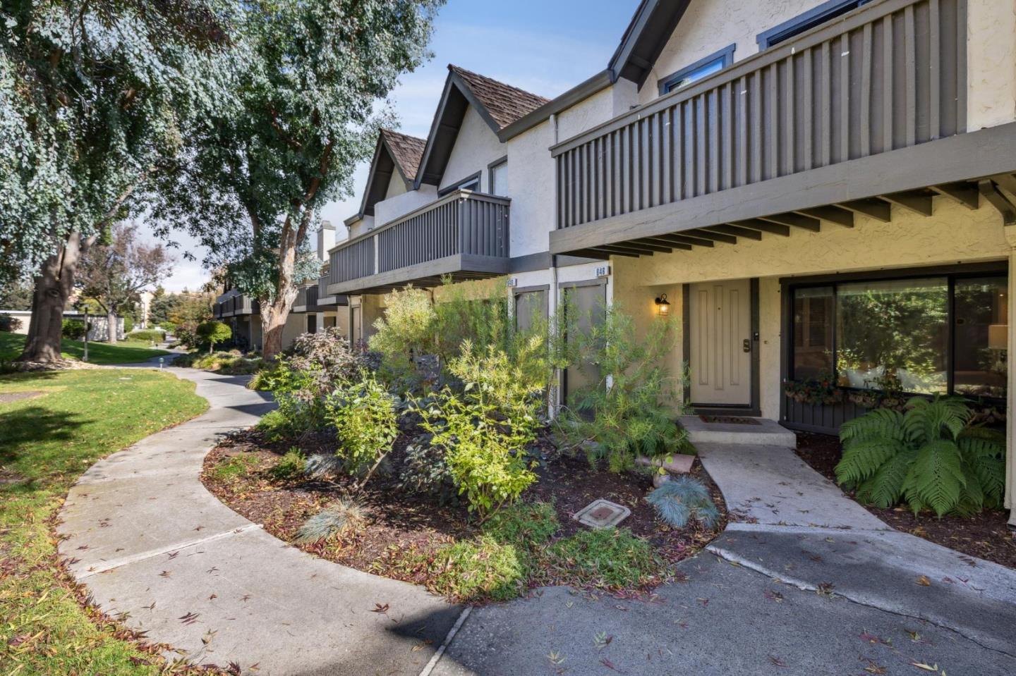 646 South Ahwanee Terrace