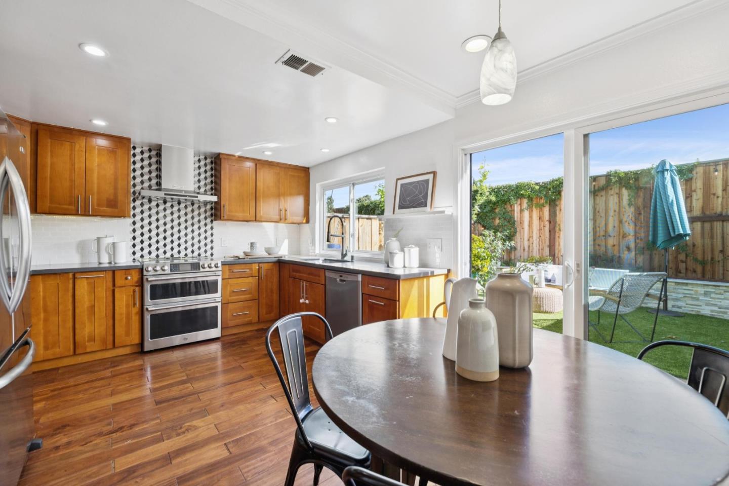 646 South Ahwanee Terrace