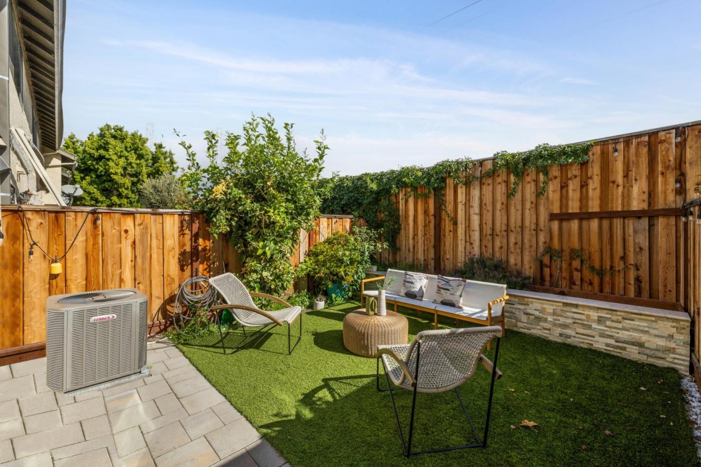 646 South Ahwanee Terrace