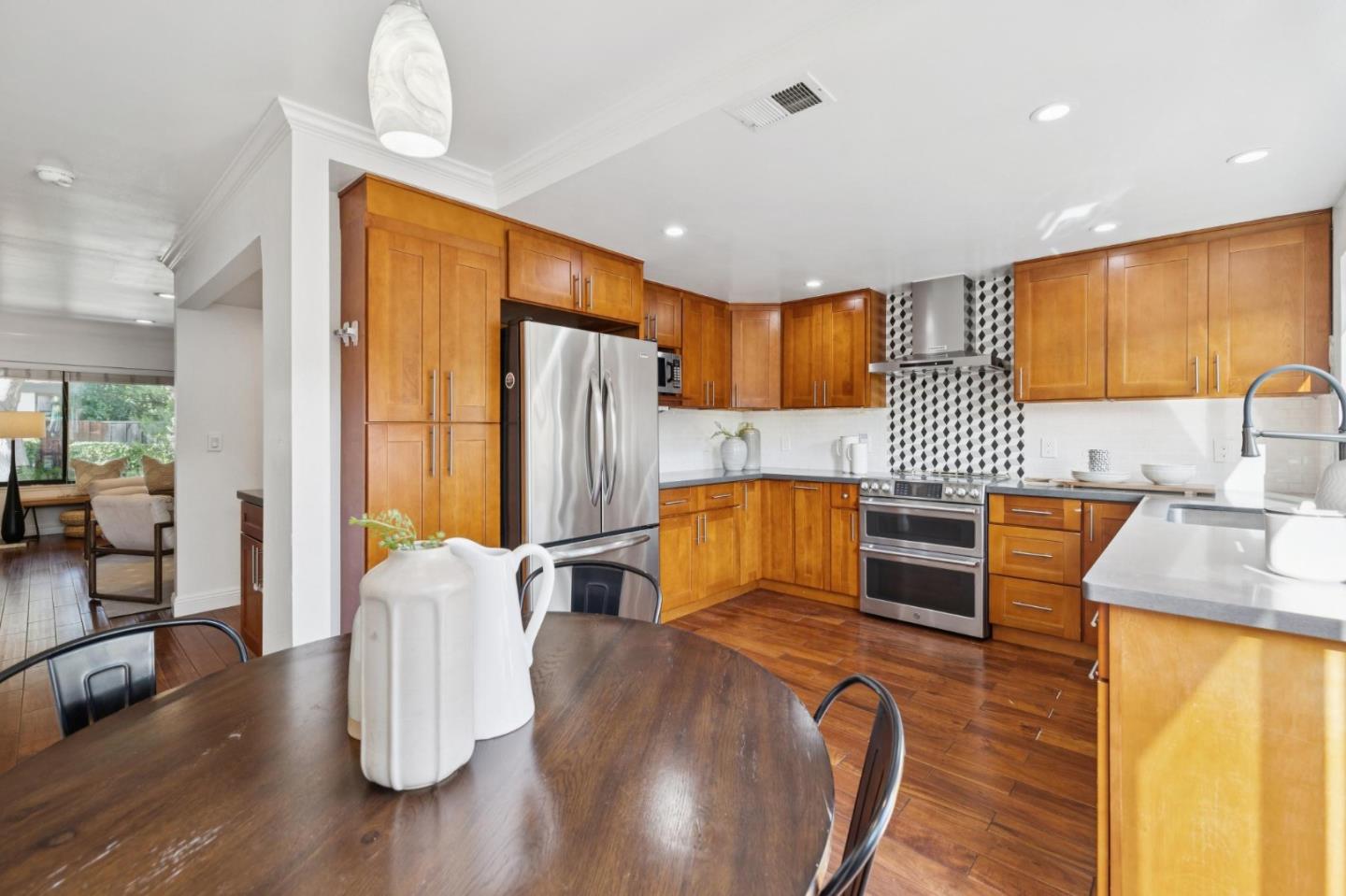 646 South Ahwanee Terrace