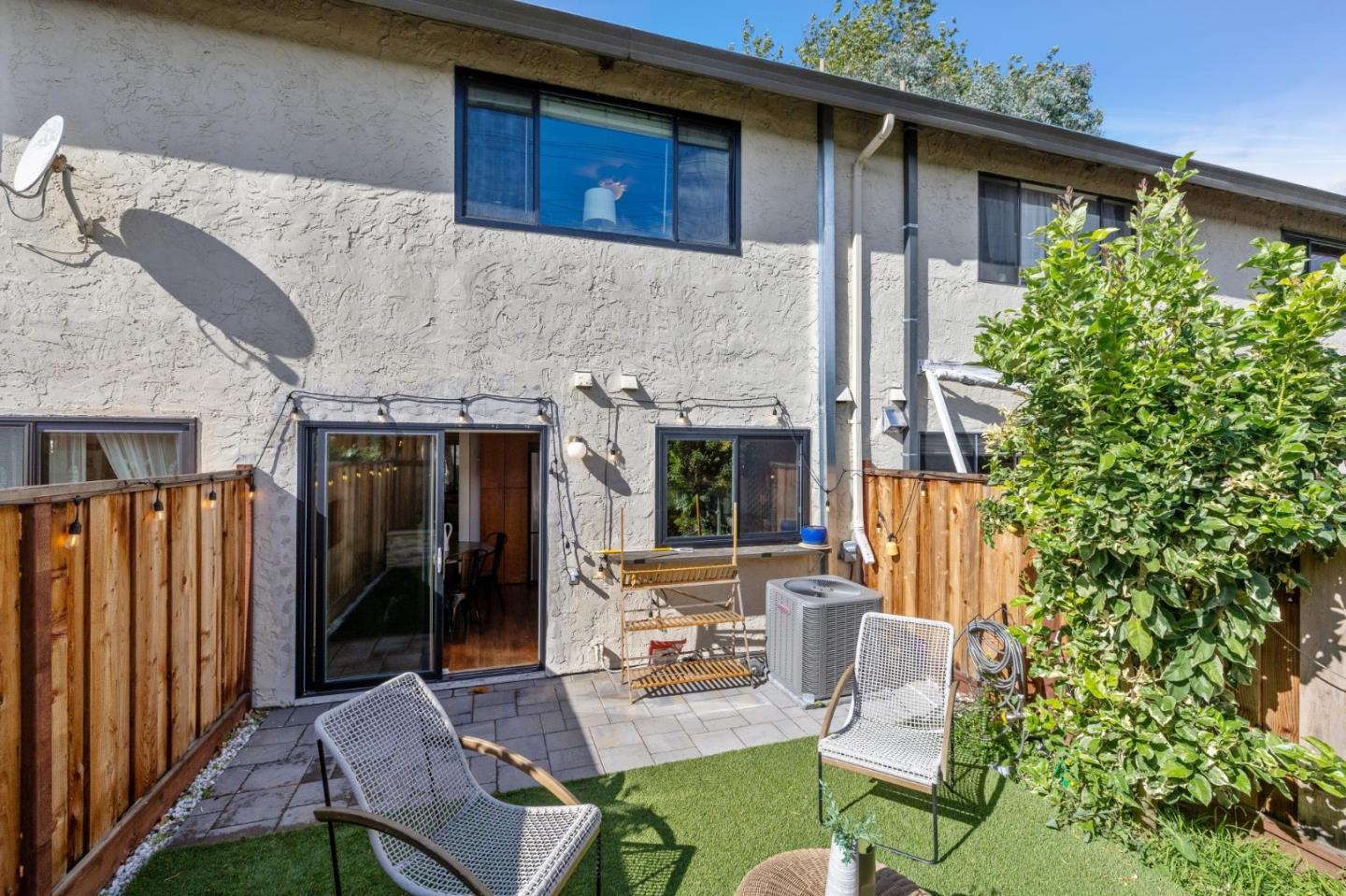 646 South Ahwanee Terrace