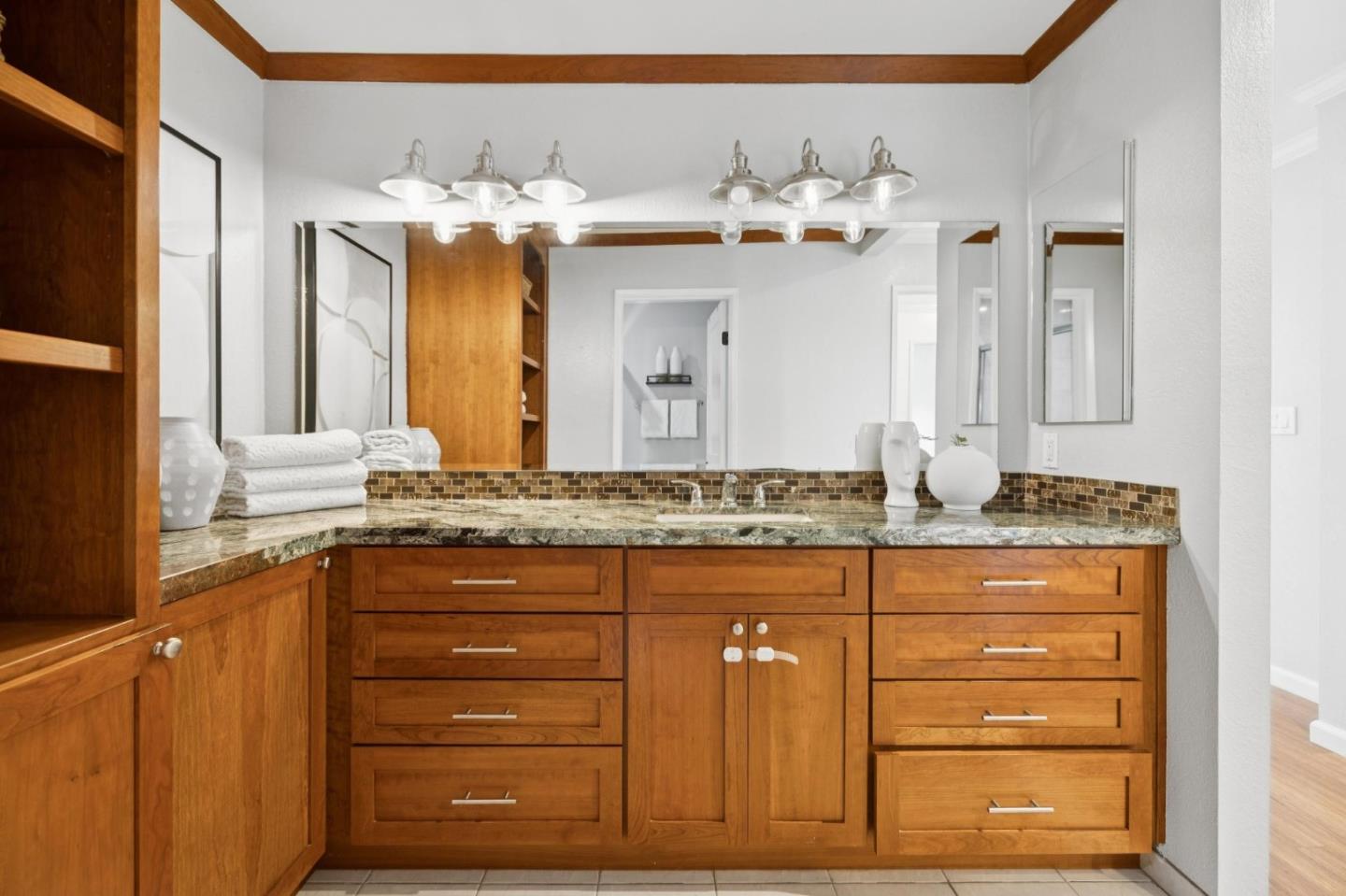 646 South Ahwanee Terrace