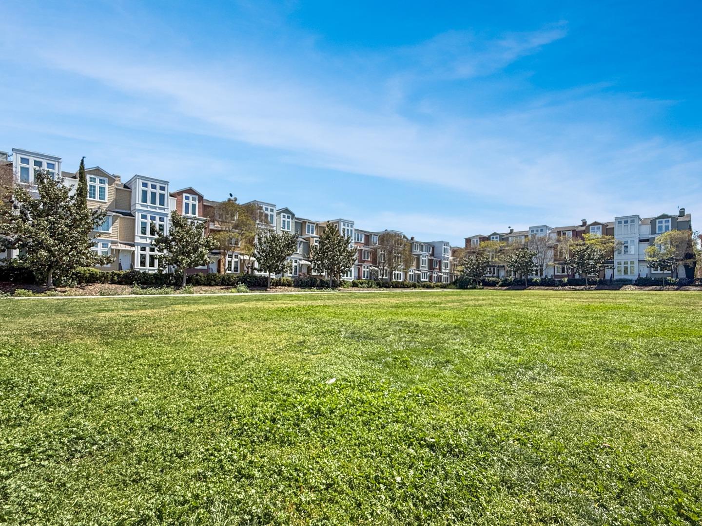 830 Frederick Common