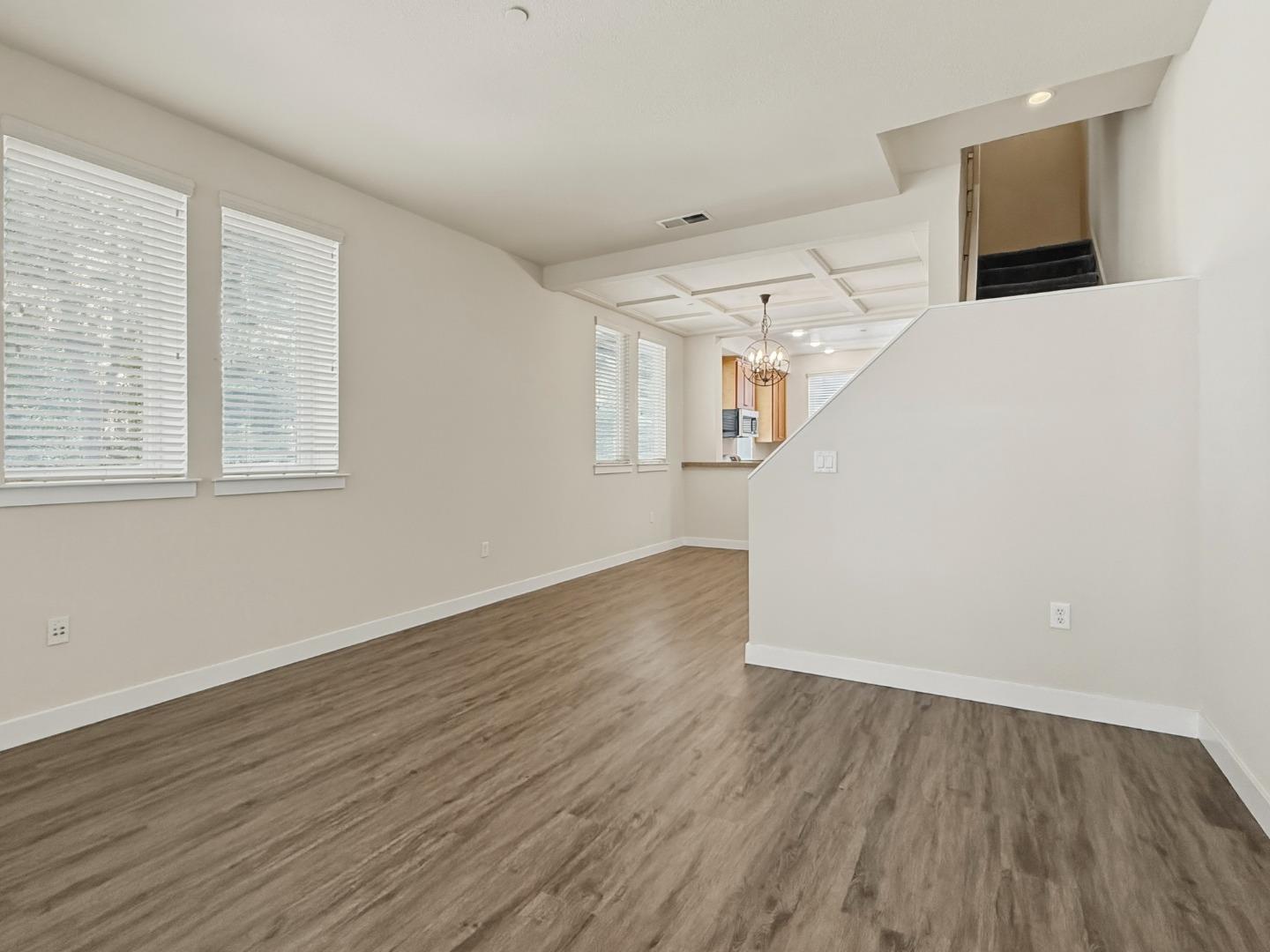 830 Frederick Common