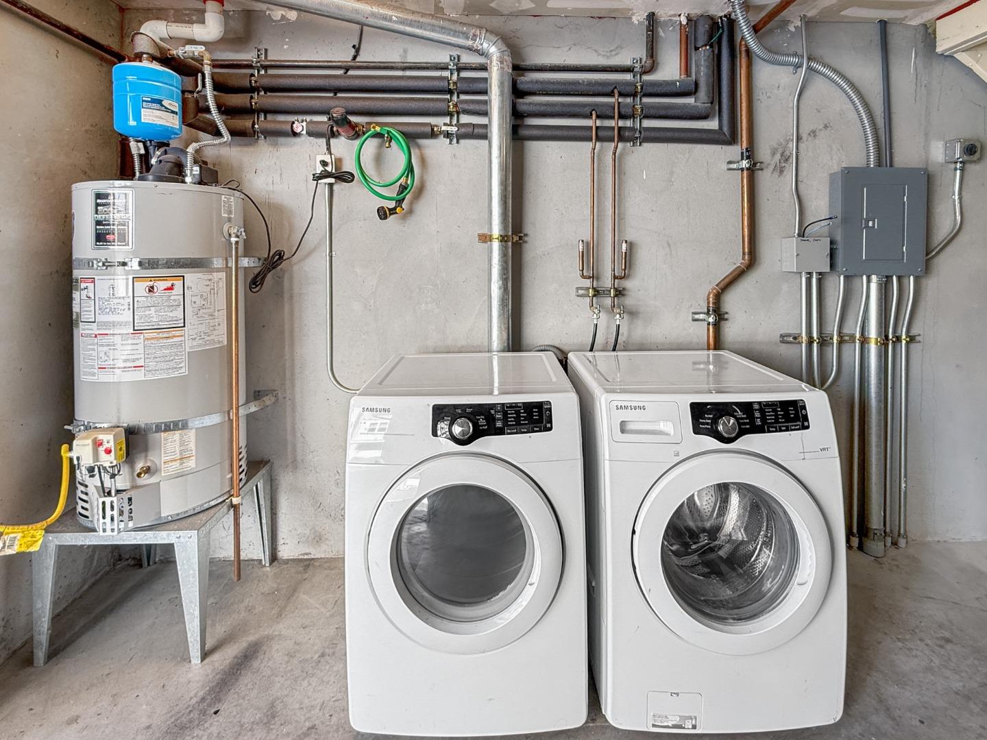 830 Frederick Common