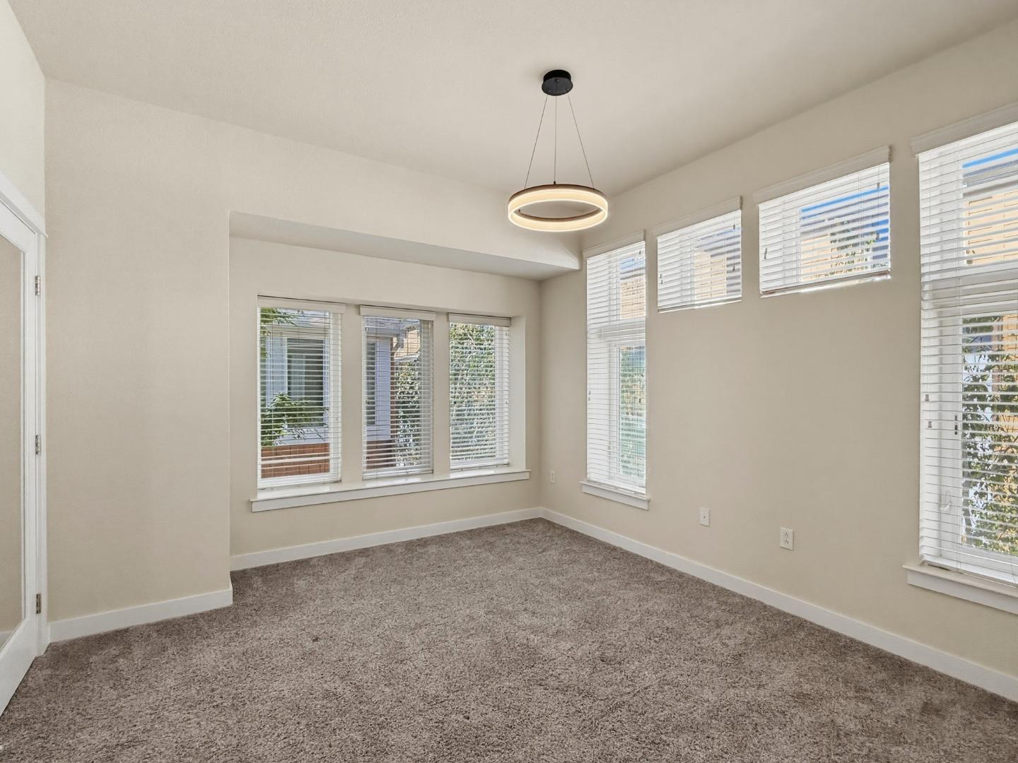 830 Frederick Common