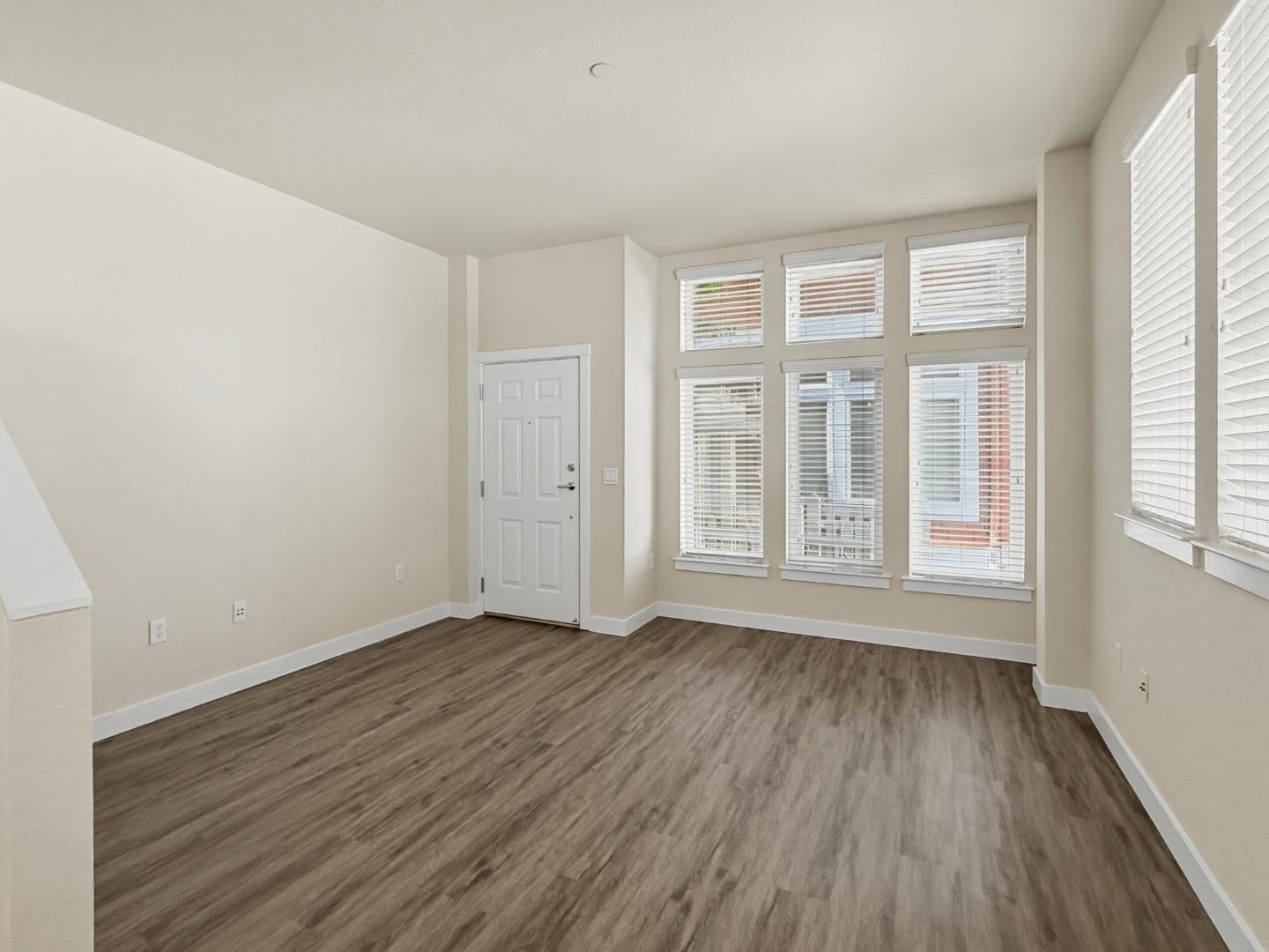 830 Frederick Common