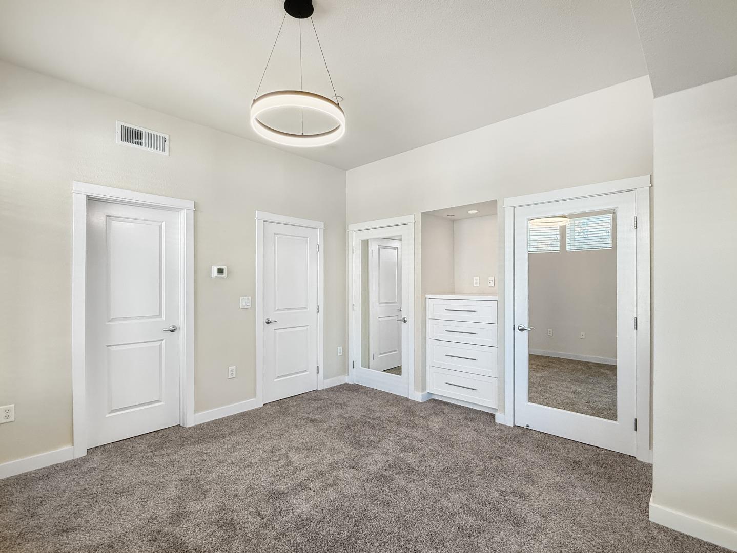 830 Frederick Common