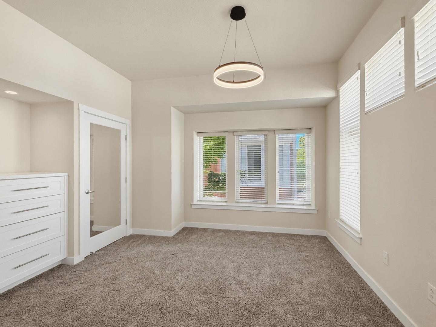 830 Frederick Common