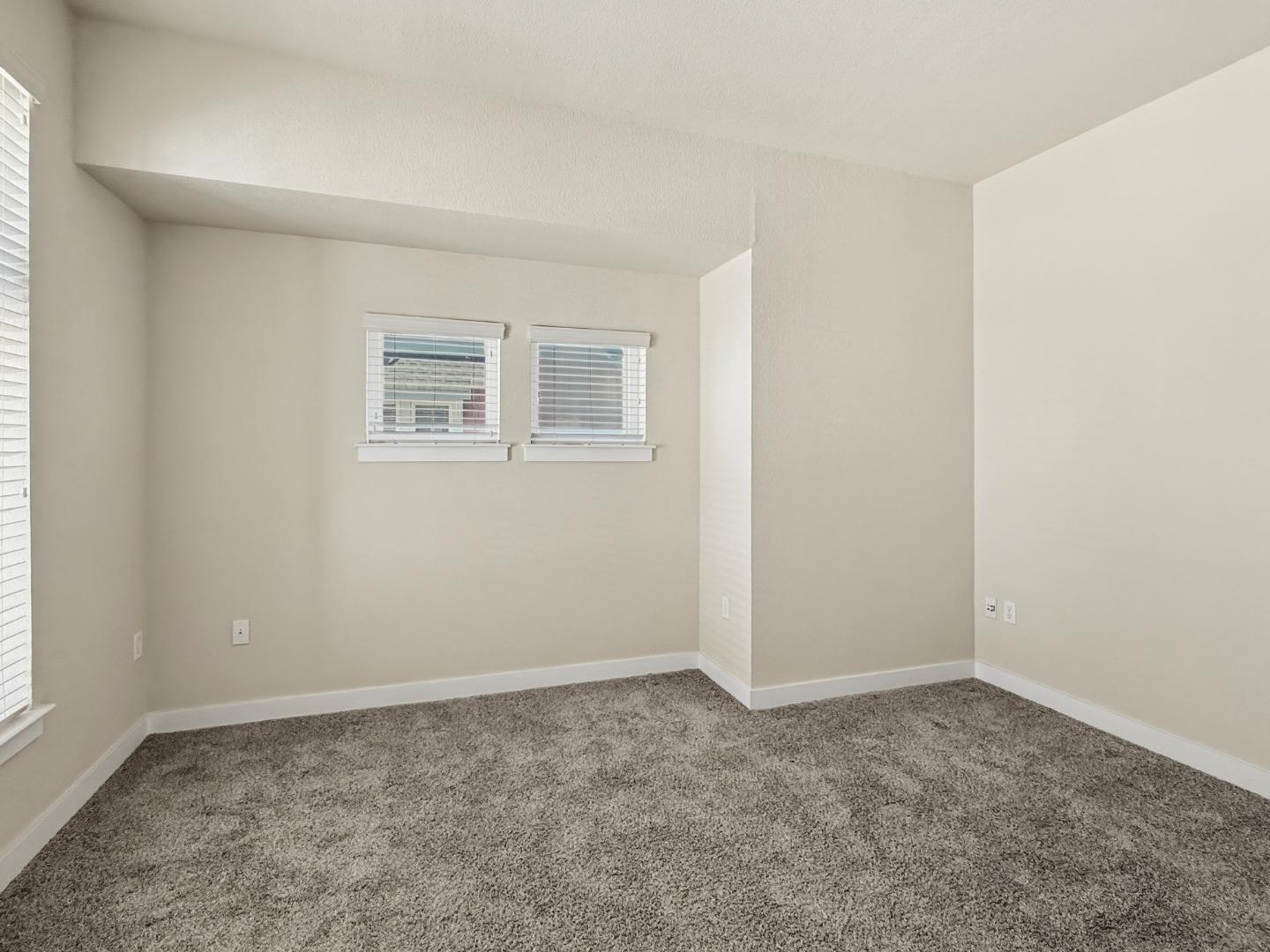 830 Frederick Common