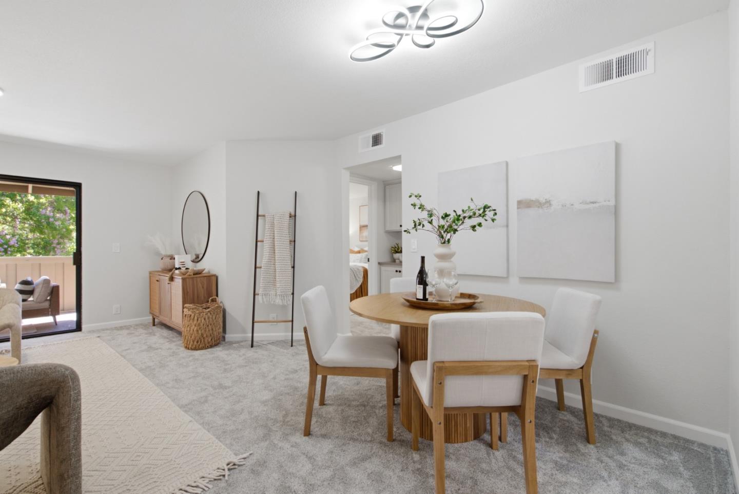 2201 Monroe ST 1004