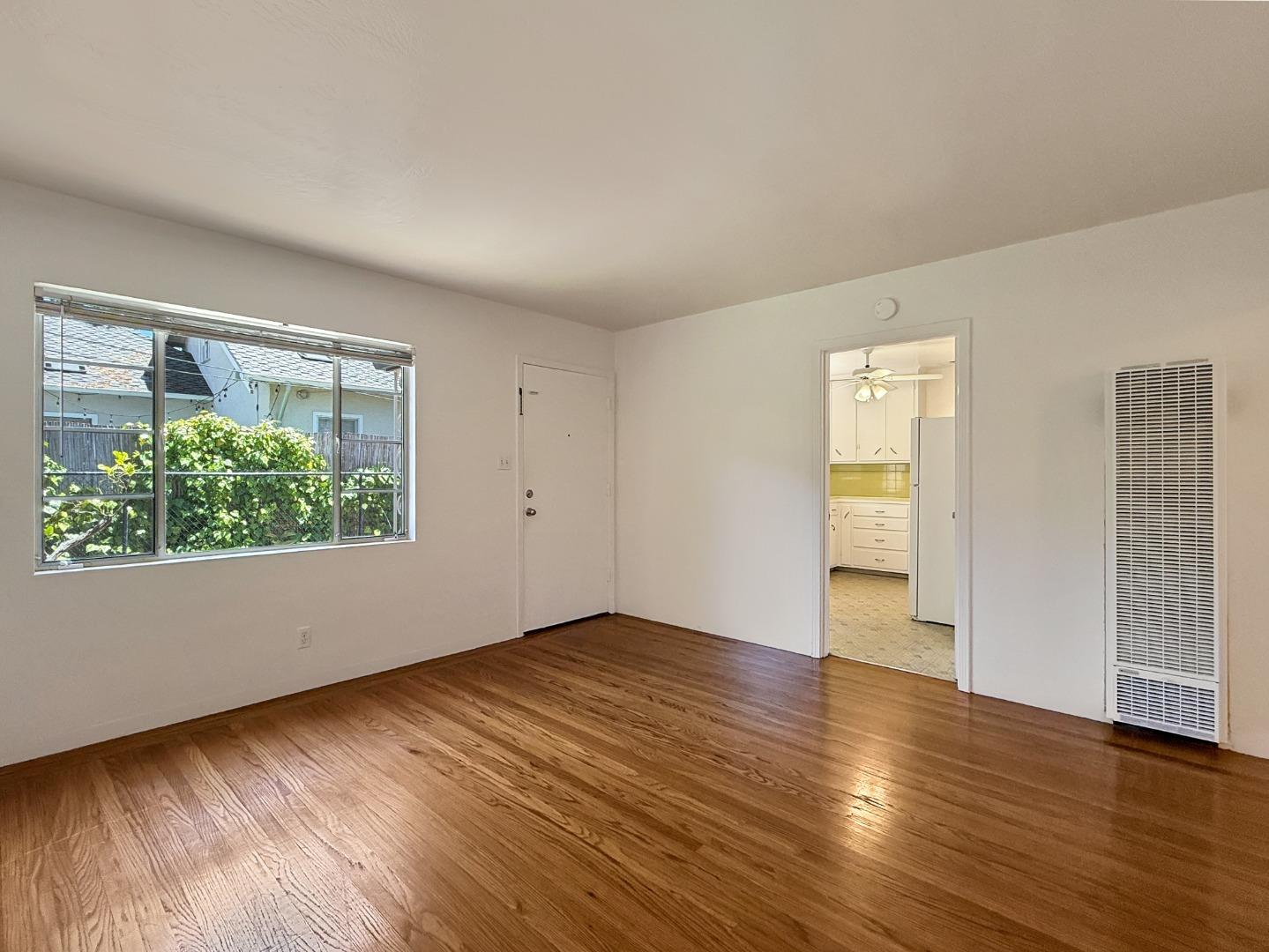 1300 Hoover ST APT 2