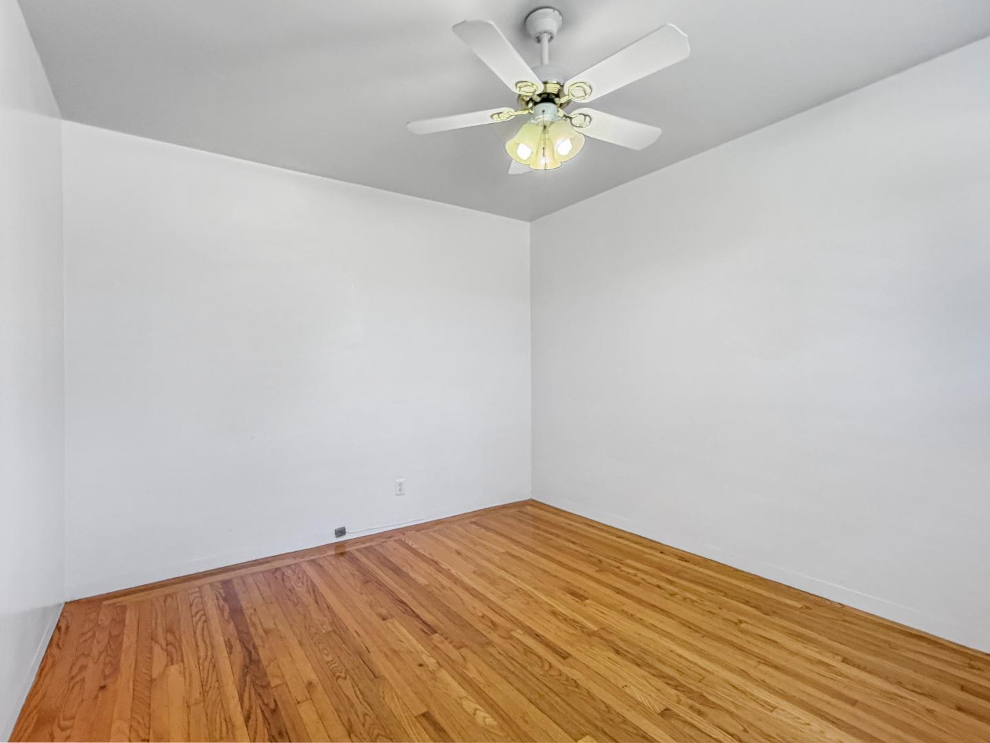 1300 Hoover ST APT 2