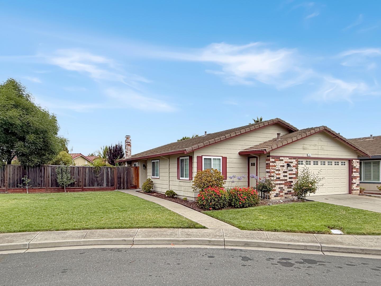 5935 Woodbine PL