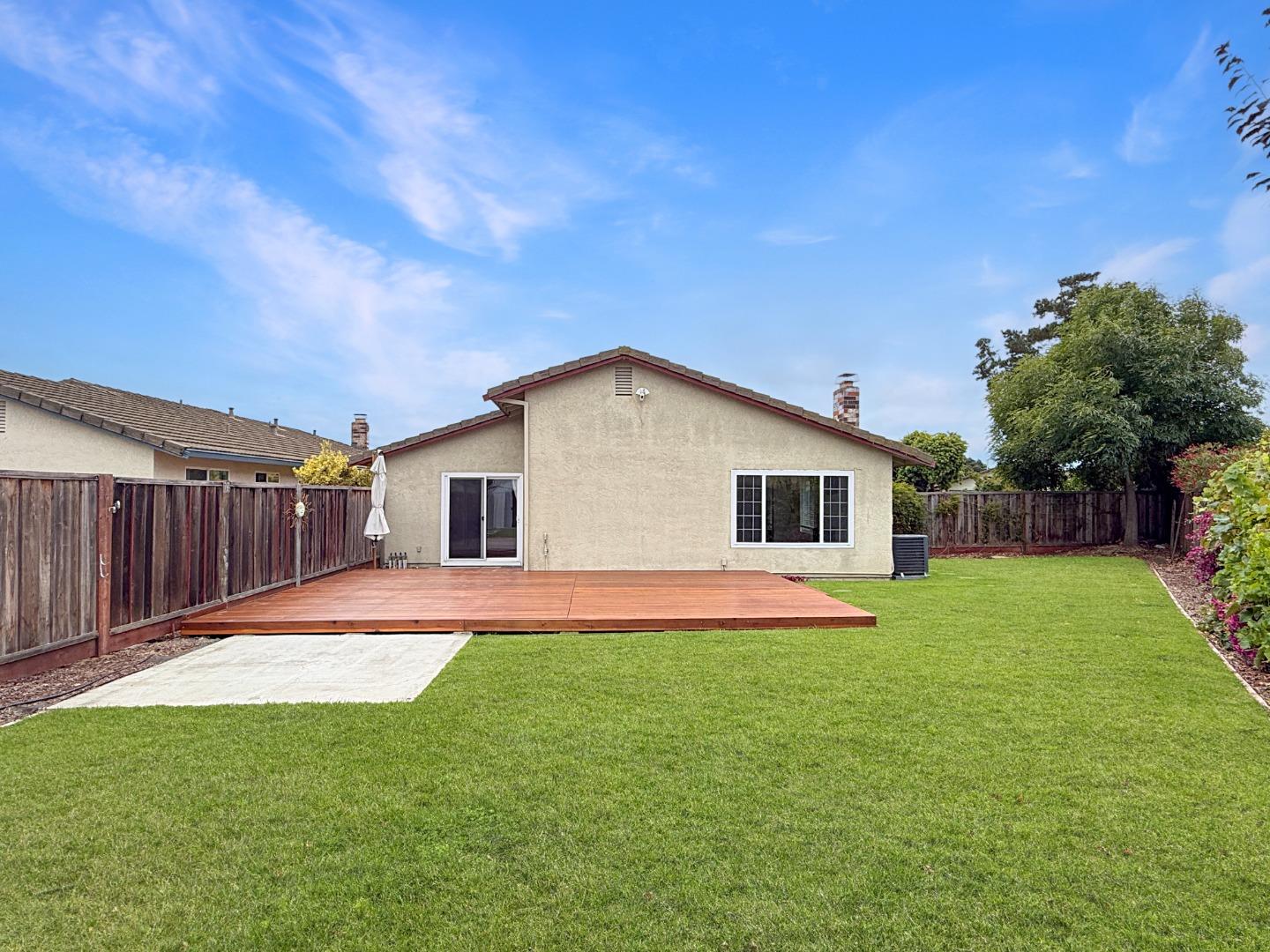 5935 Woodbine PL