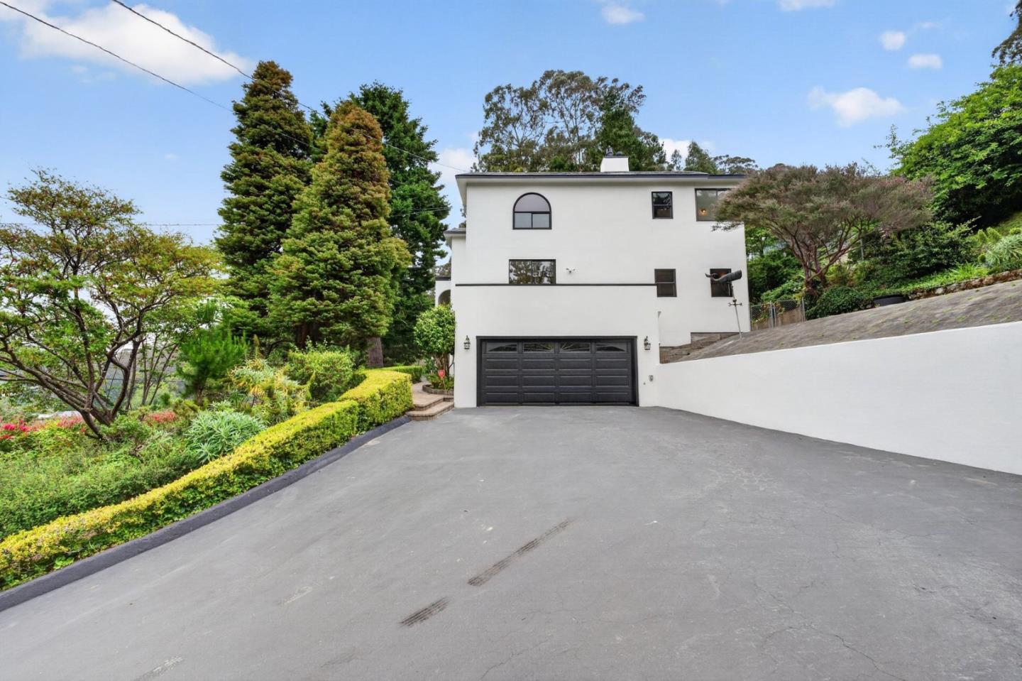 1523 Perez Dr