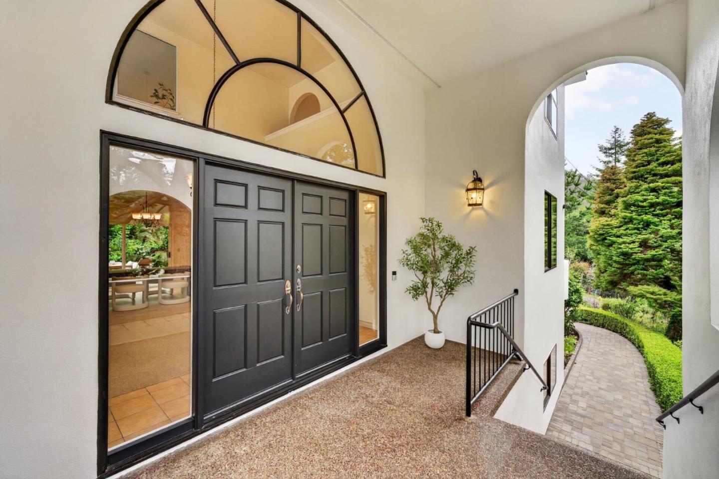 1523 Perez Dr