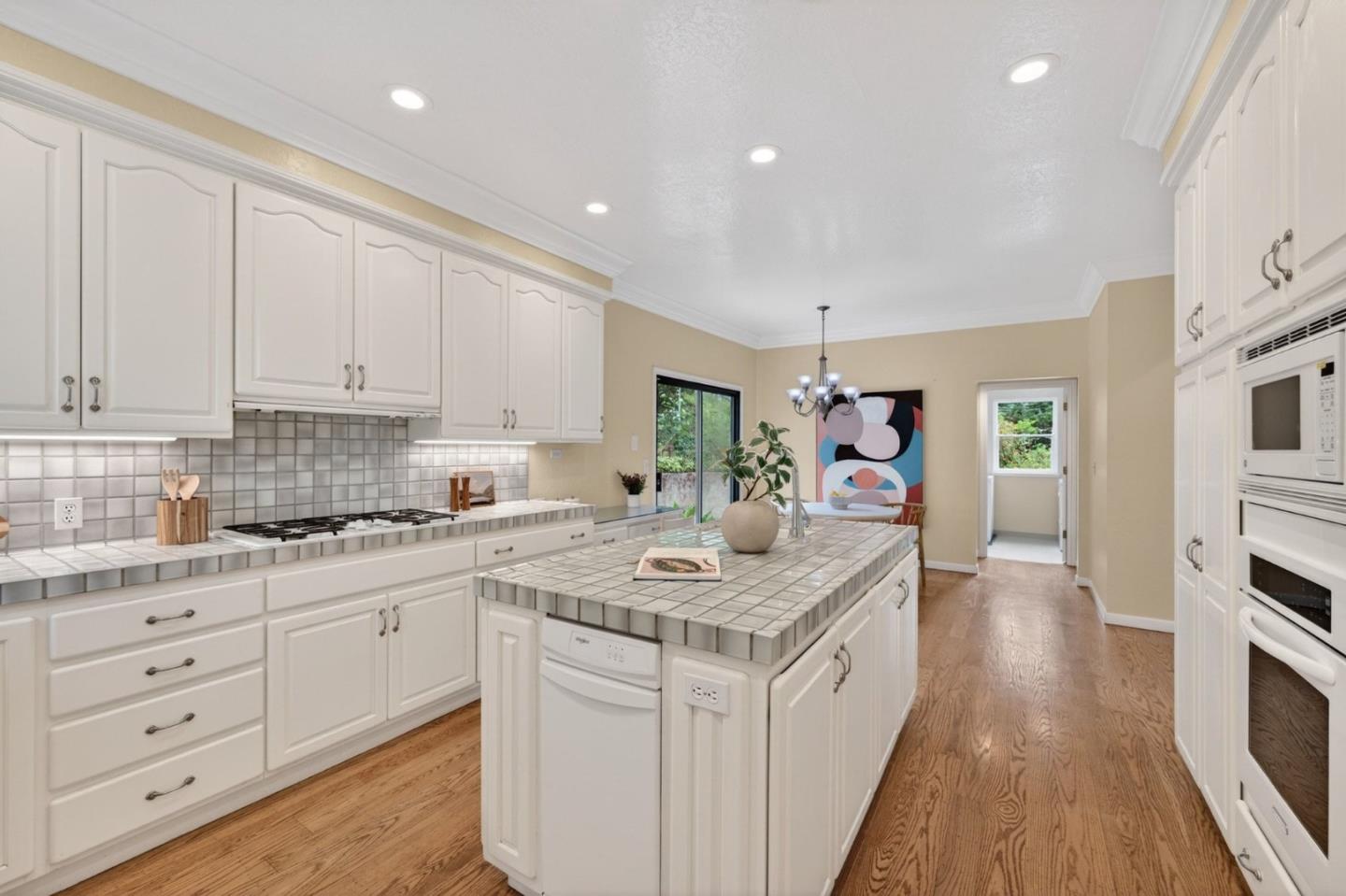 1523 Perez Dr