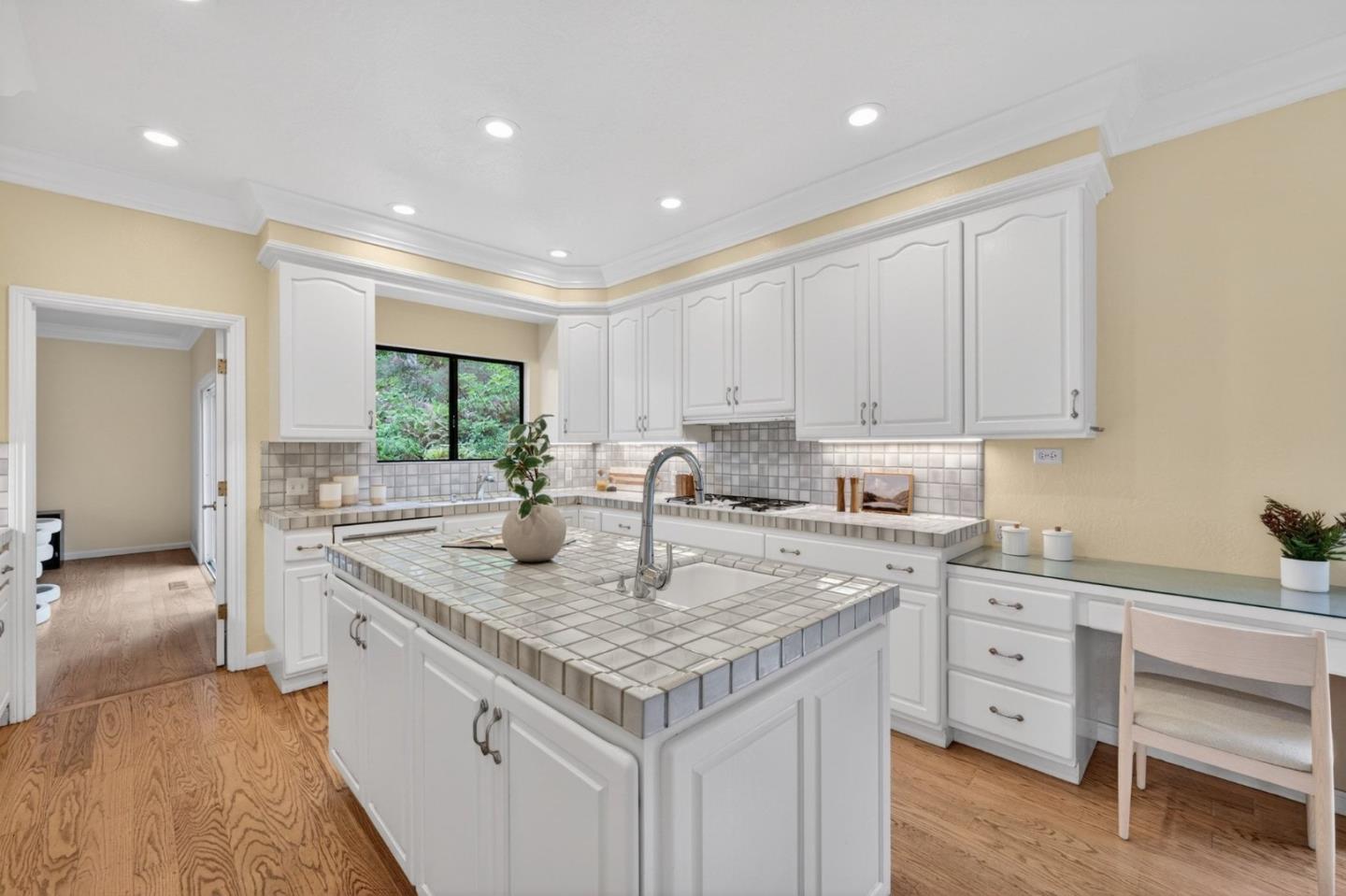 1523 Perez Dr