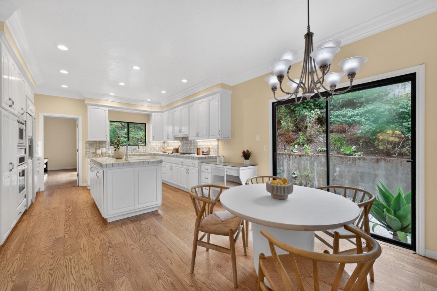 1523 Perez Dr