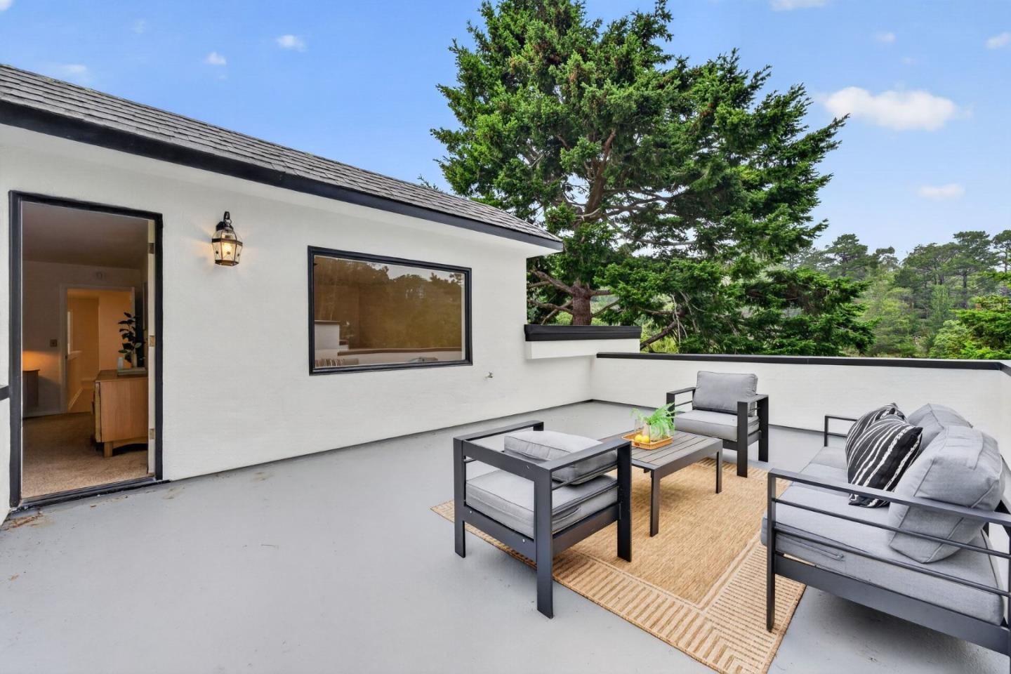 1523 Perez Dr