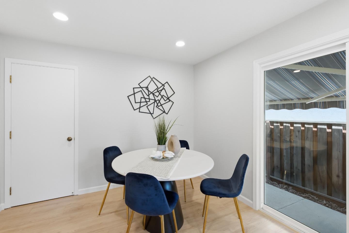 6383 San Anselmo WAY