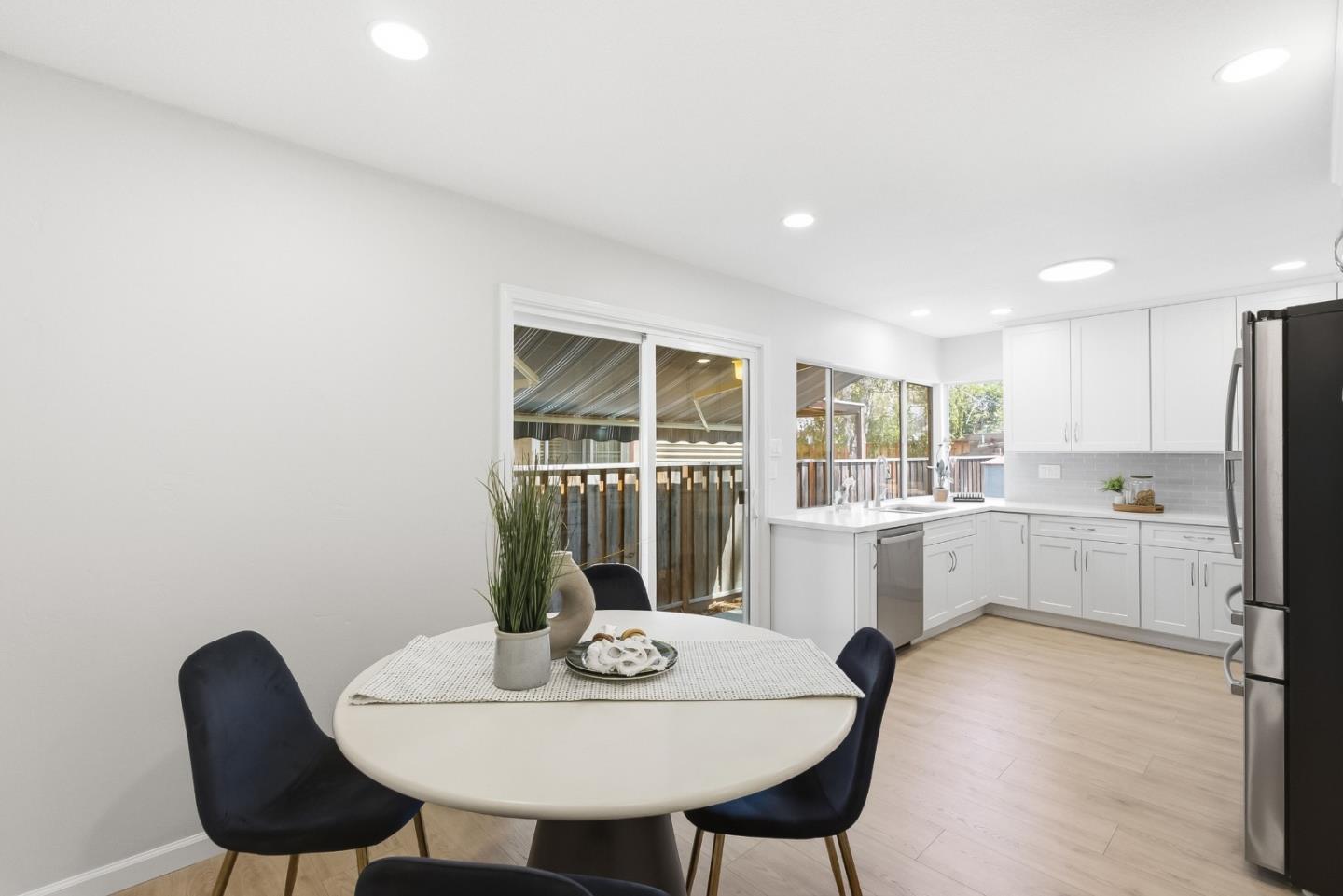 6383 San Anselmo WAY