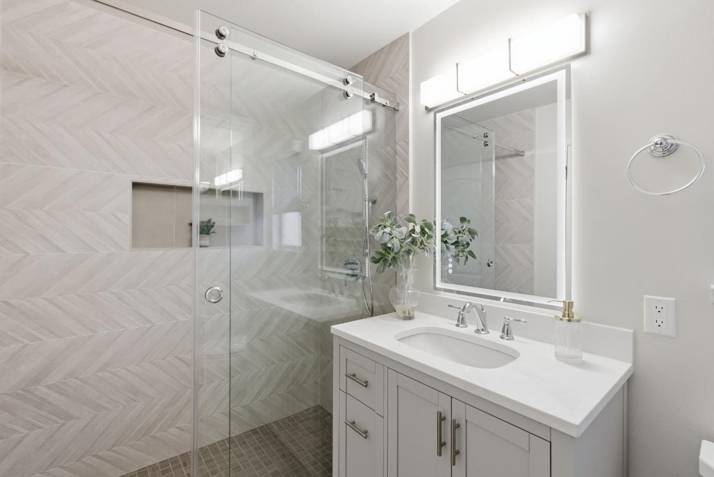 6383 San Anselmo WAY
