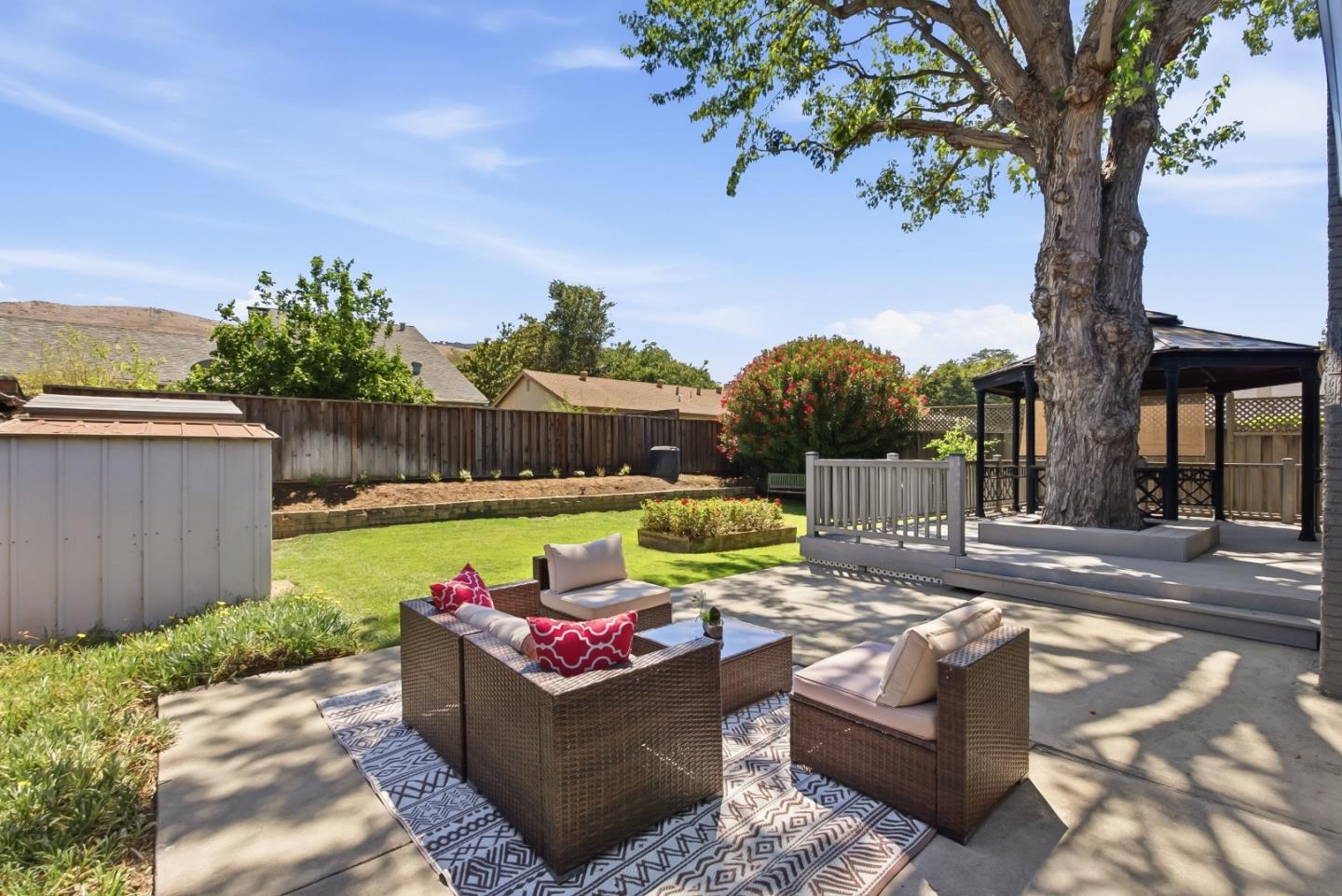 6383 San Anselmo WAY