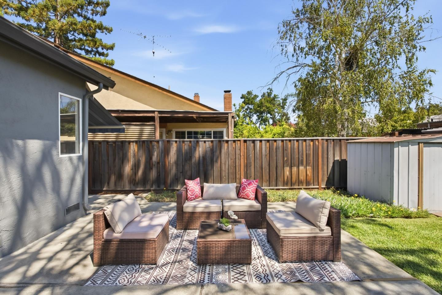 6383 San Anselmo WAY