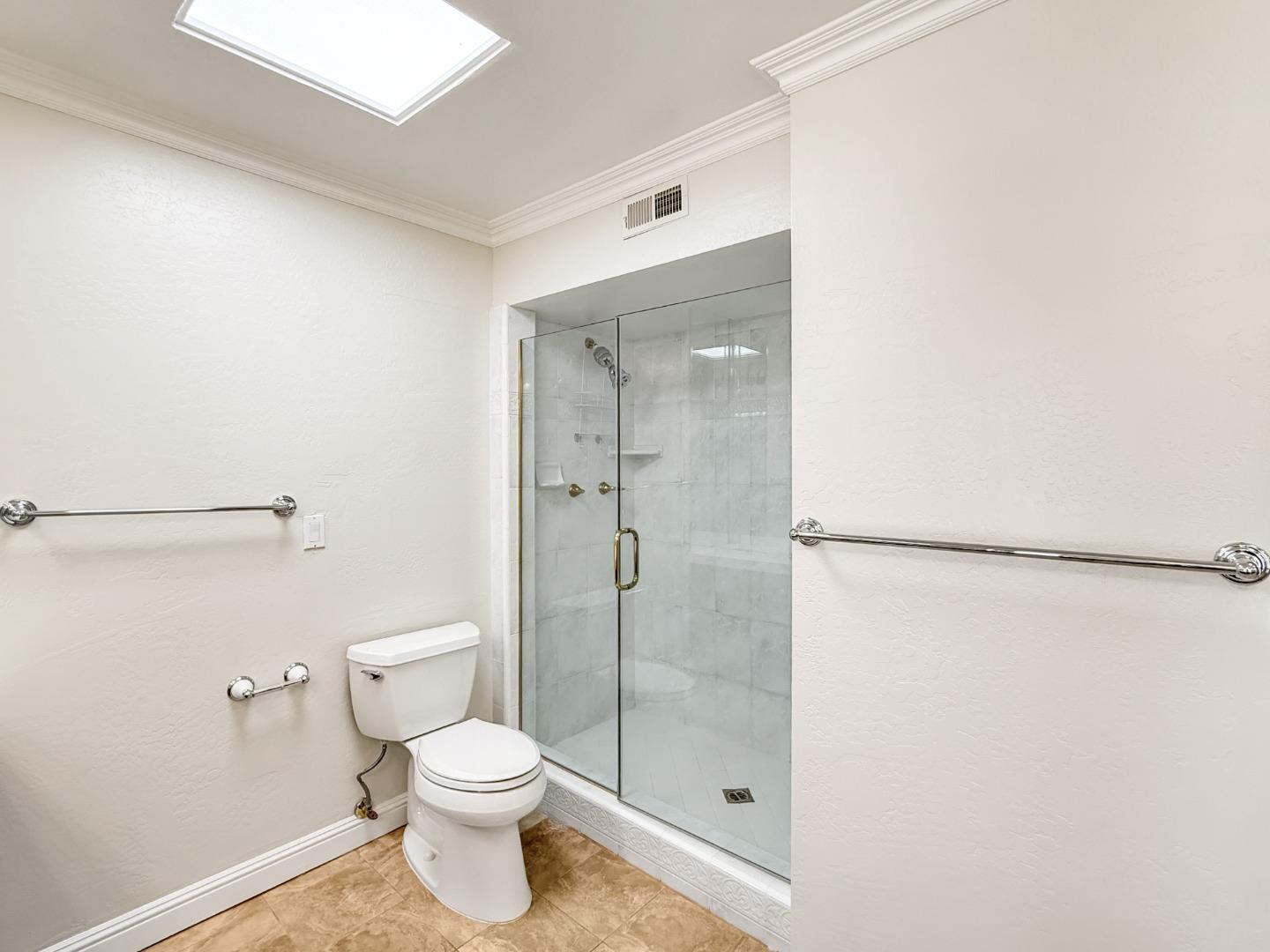 285 Casitas Bulevar