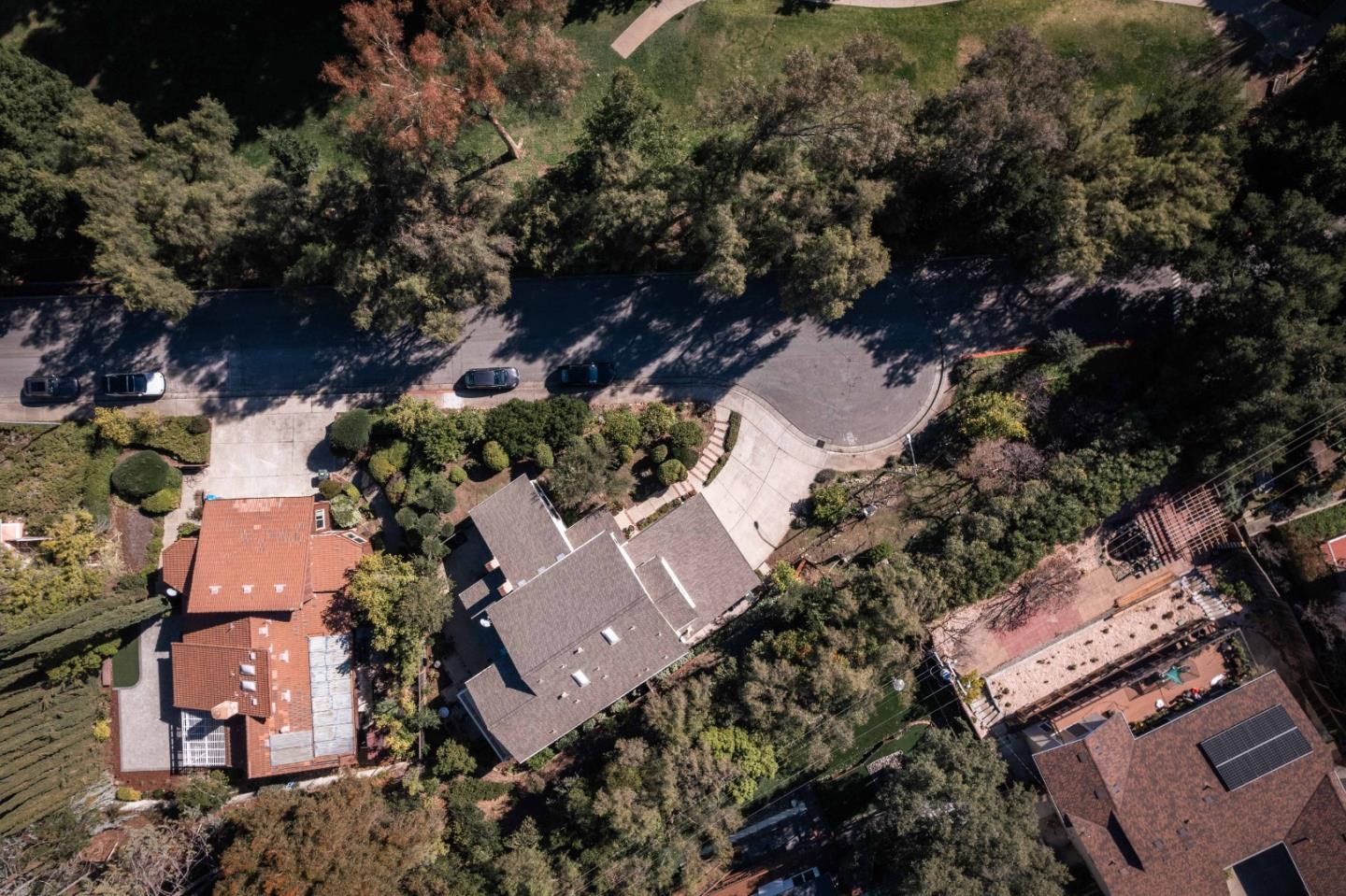 10675 Clubhouse LN