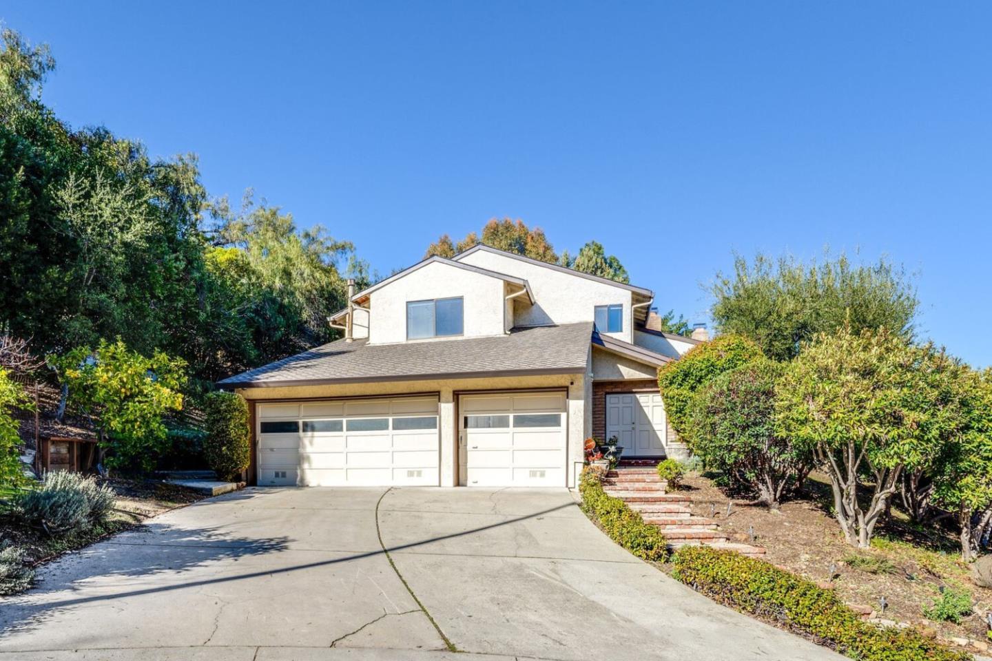 10675 Clubhouse LN