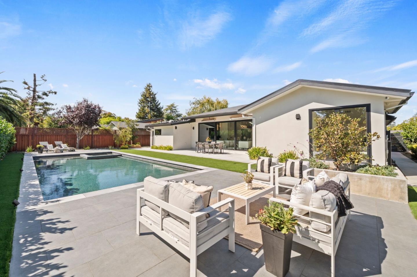 1624 Wakefield TER