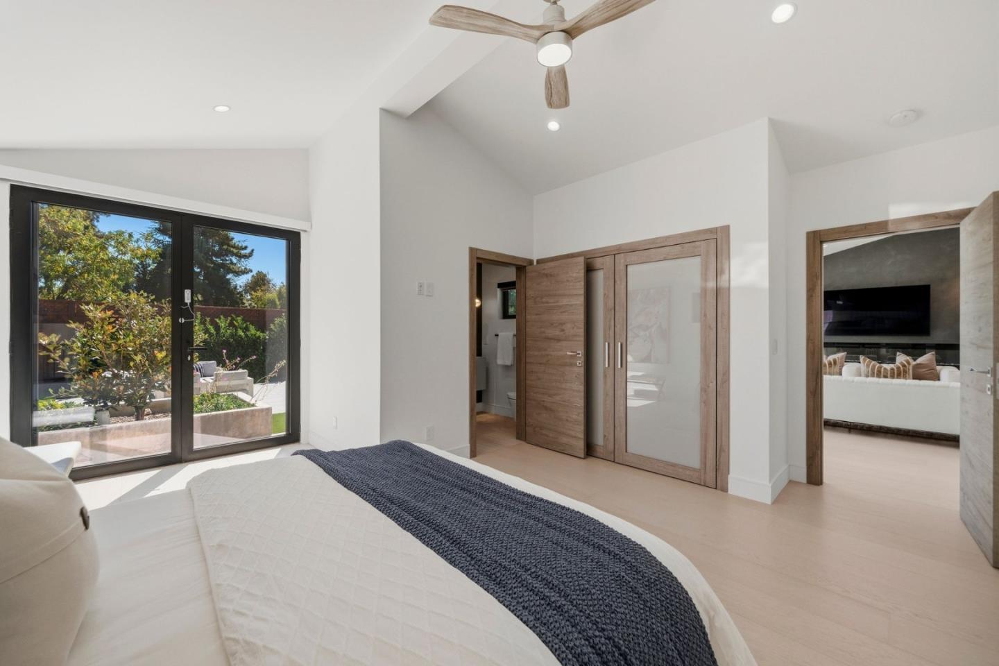1624 Wakefield TER