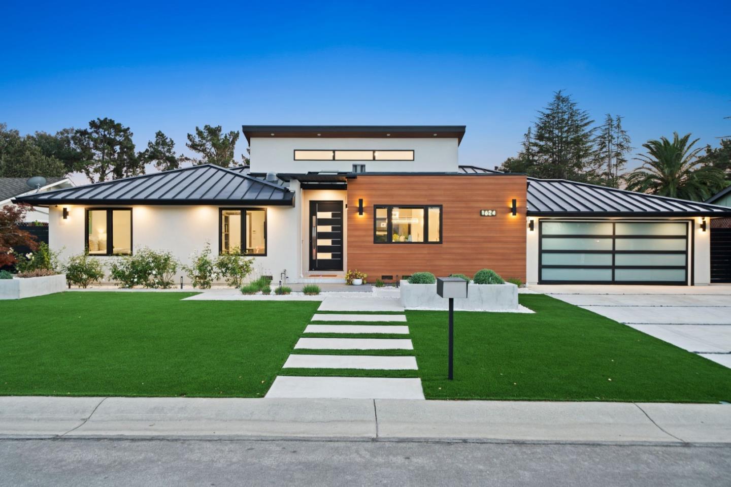 1624 Wakefield TER