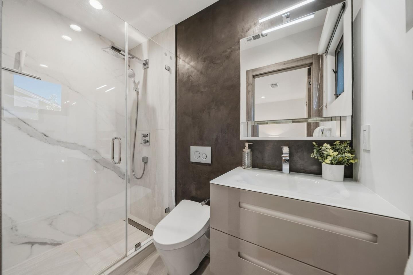 1624 Wakefield TER