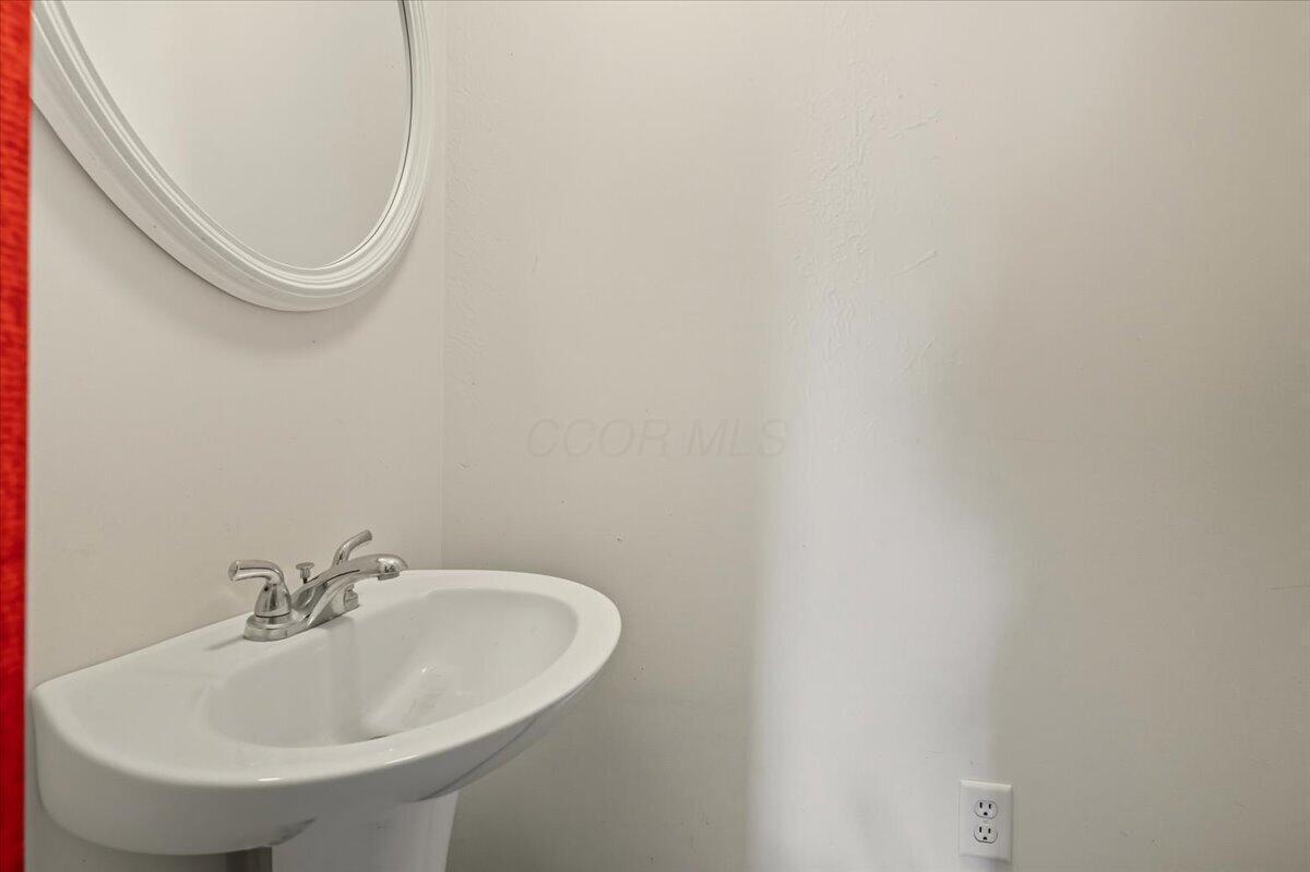 1712 Township Road 25